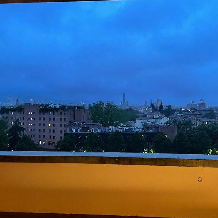 Attico Con Vista Spettacolare E Jacuzzi Appartement Bologna Buitenkant foto