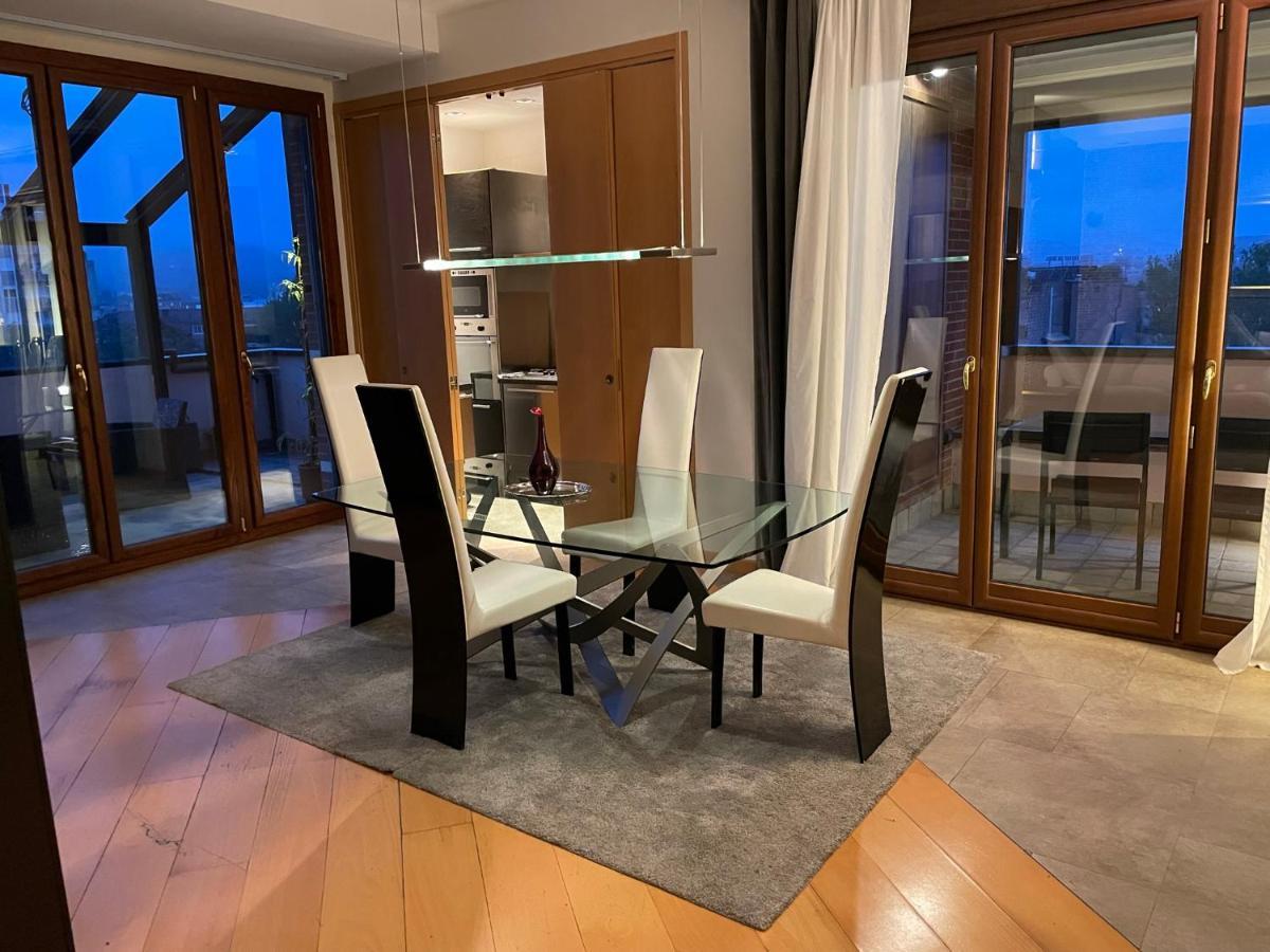 Attico Con Vista Spettacolare E Jacuzzi Appartement Bologna Buitenkant foto